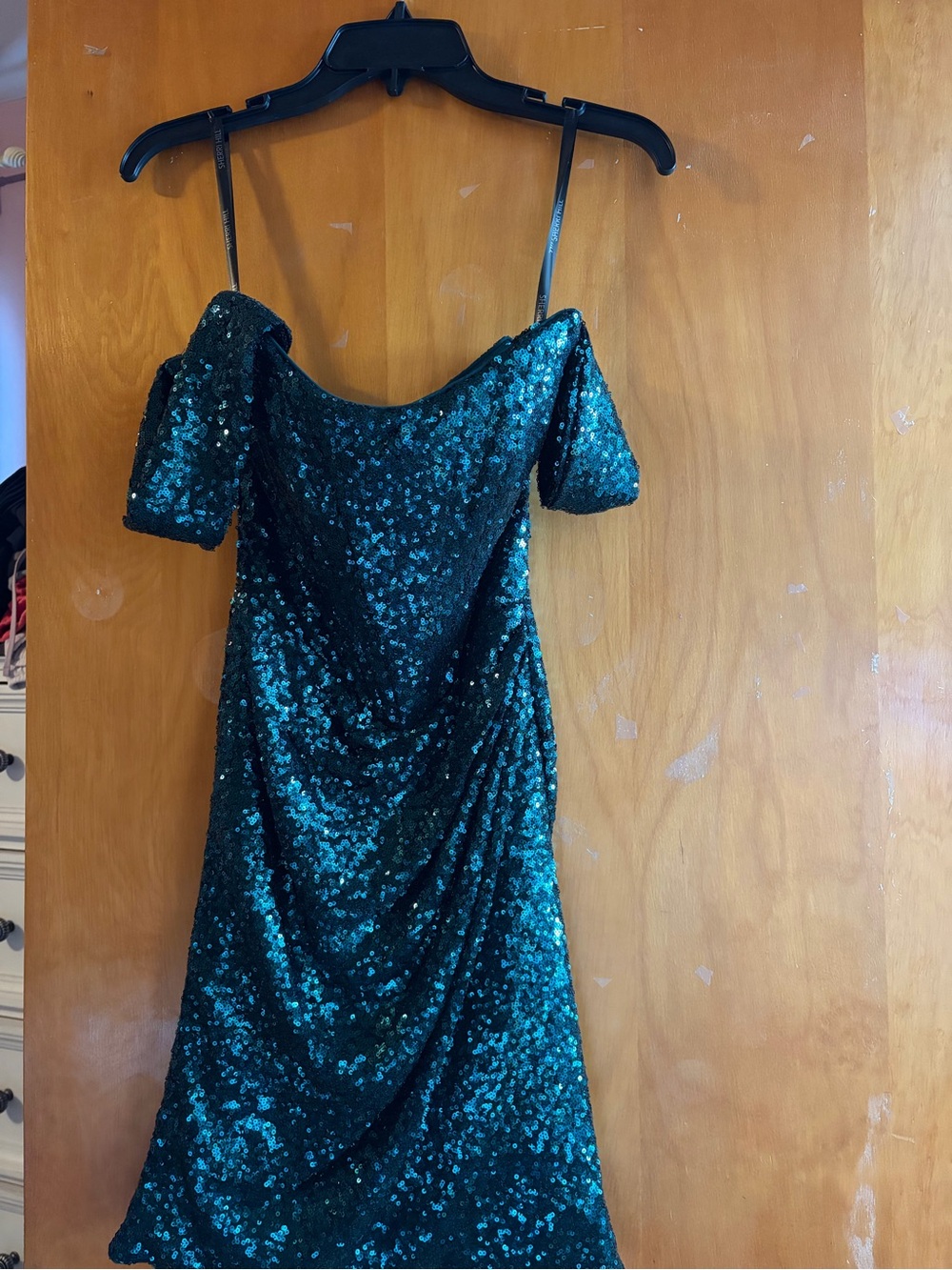 Emerald Green Sequin Off-Shoulder Party Dress